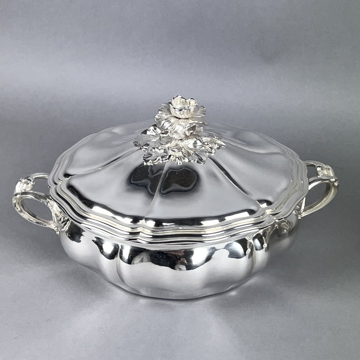 Paire de légumiers en métal argenté par Charles CHRISTOFLE au XIXème siècle. -photo-2