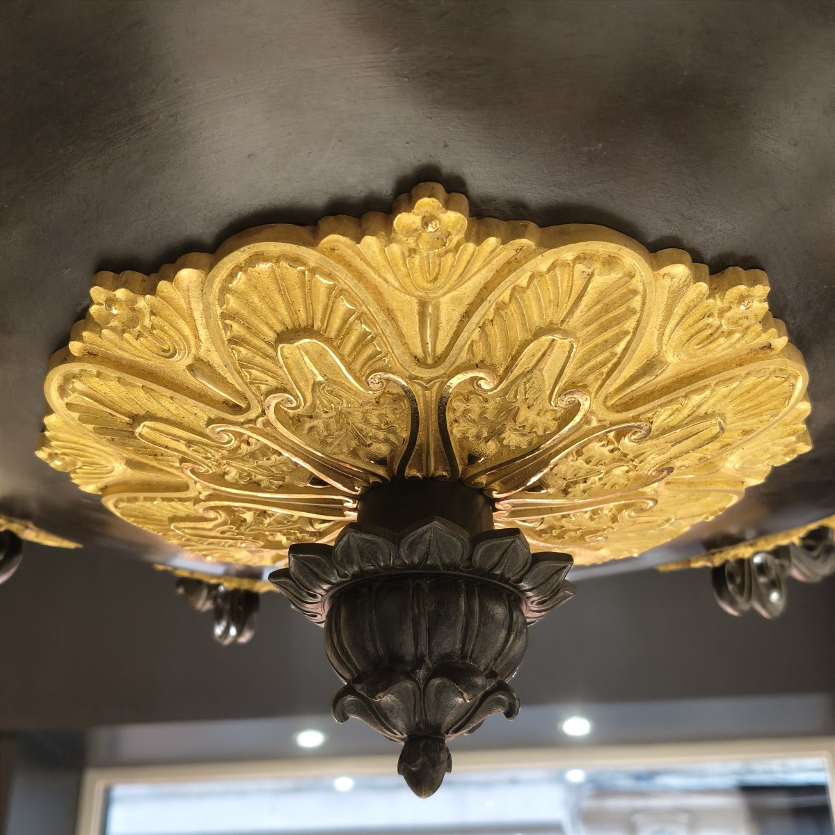 Lustre d'époque restauration à 12 lumières.-photo-1