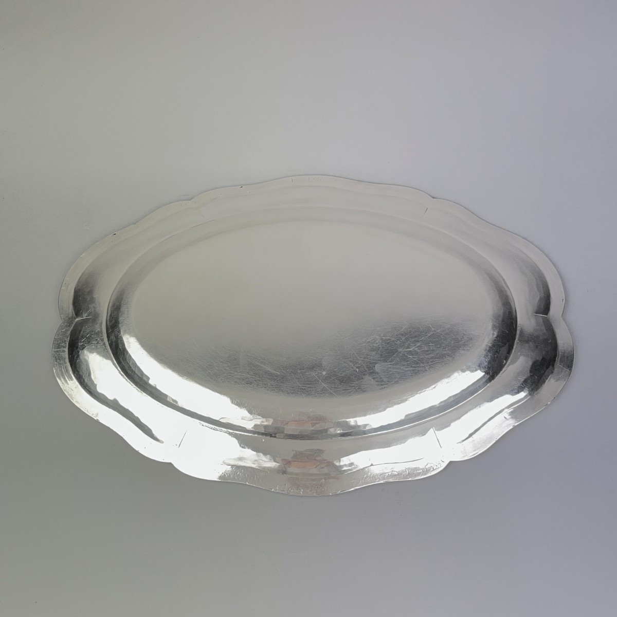 Plat en argent massif, PARIS 1773.-photo-3
