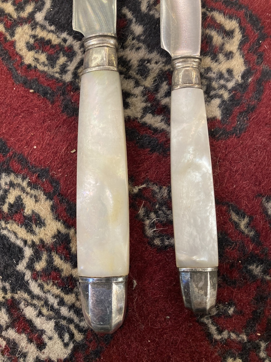 Série de couteaux nacre virole argent en parfait état -photo-2