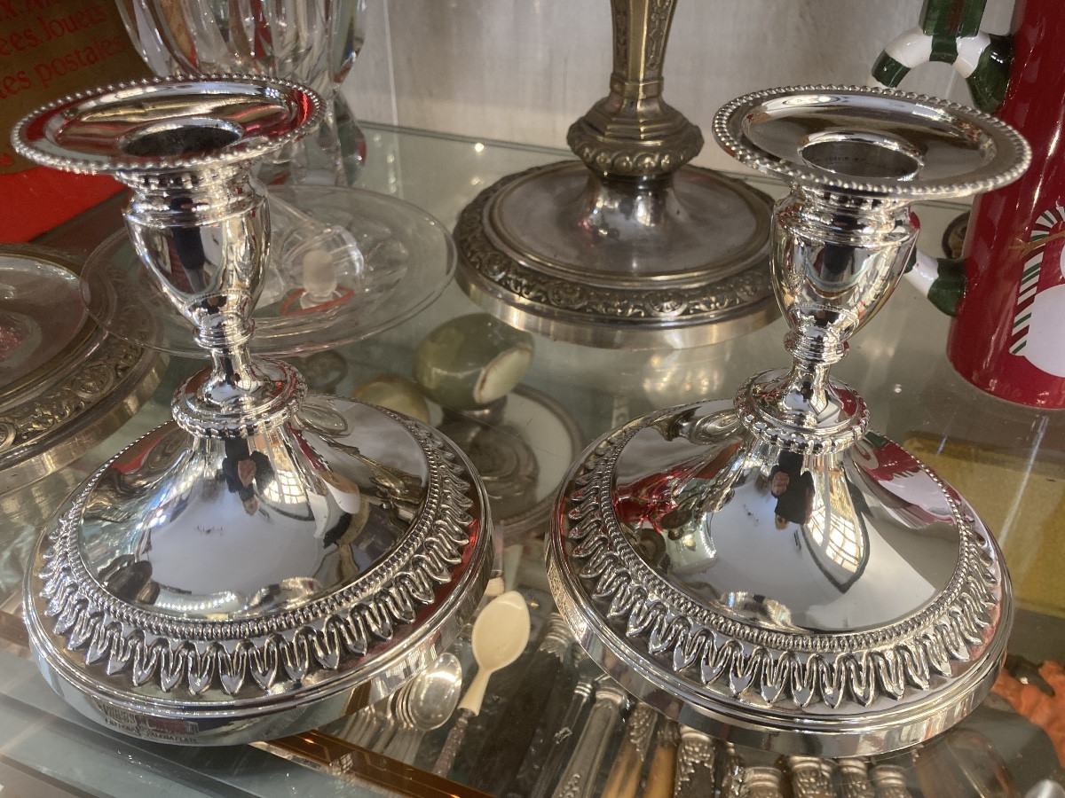 Paire de bougeoirs métal argenté 