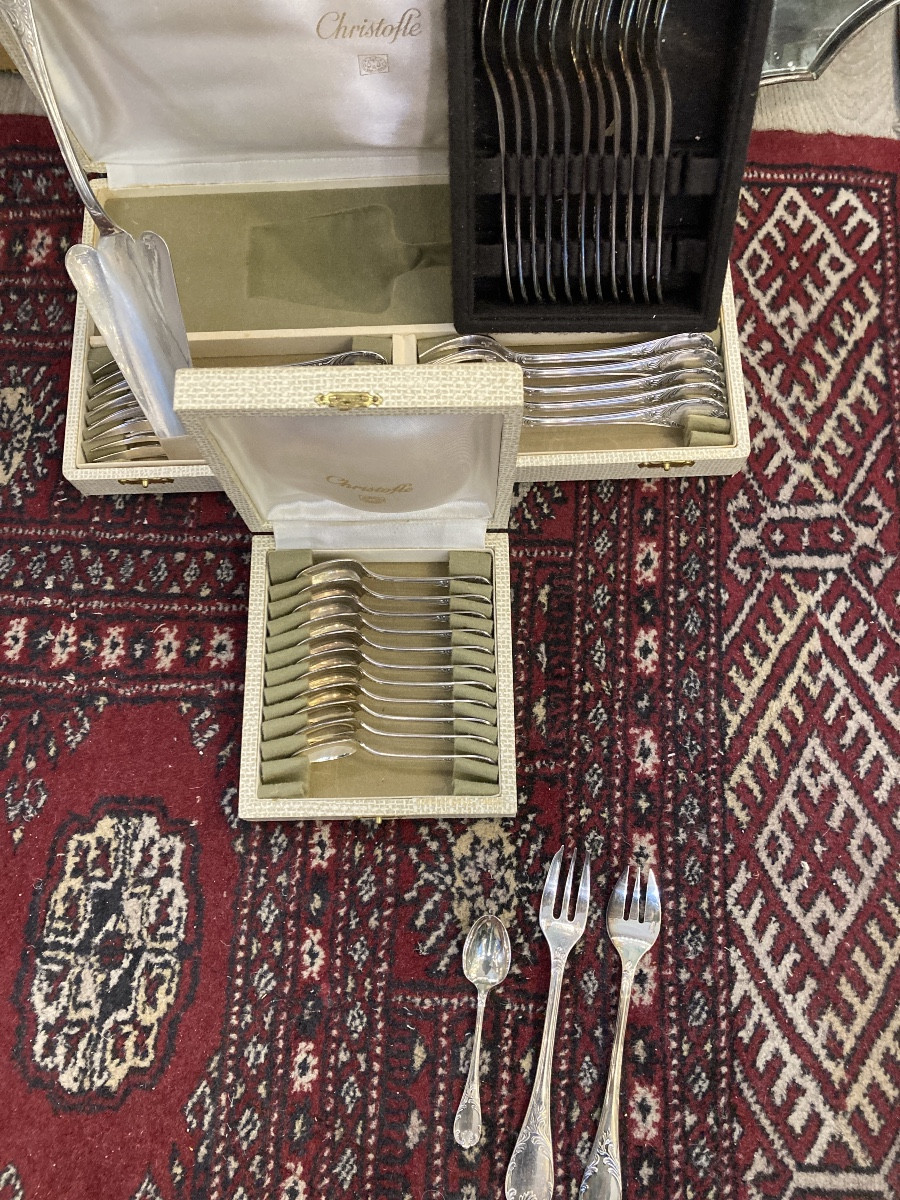 Christofle Marly Cutlery (mocha, Oysters, Cakes)