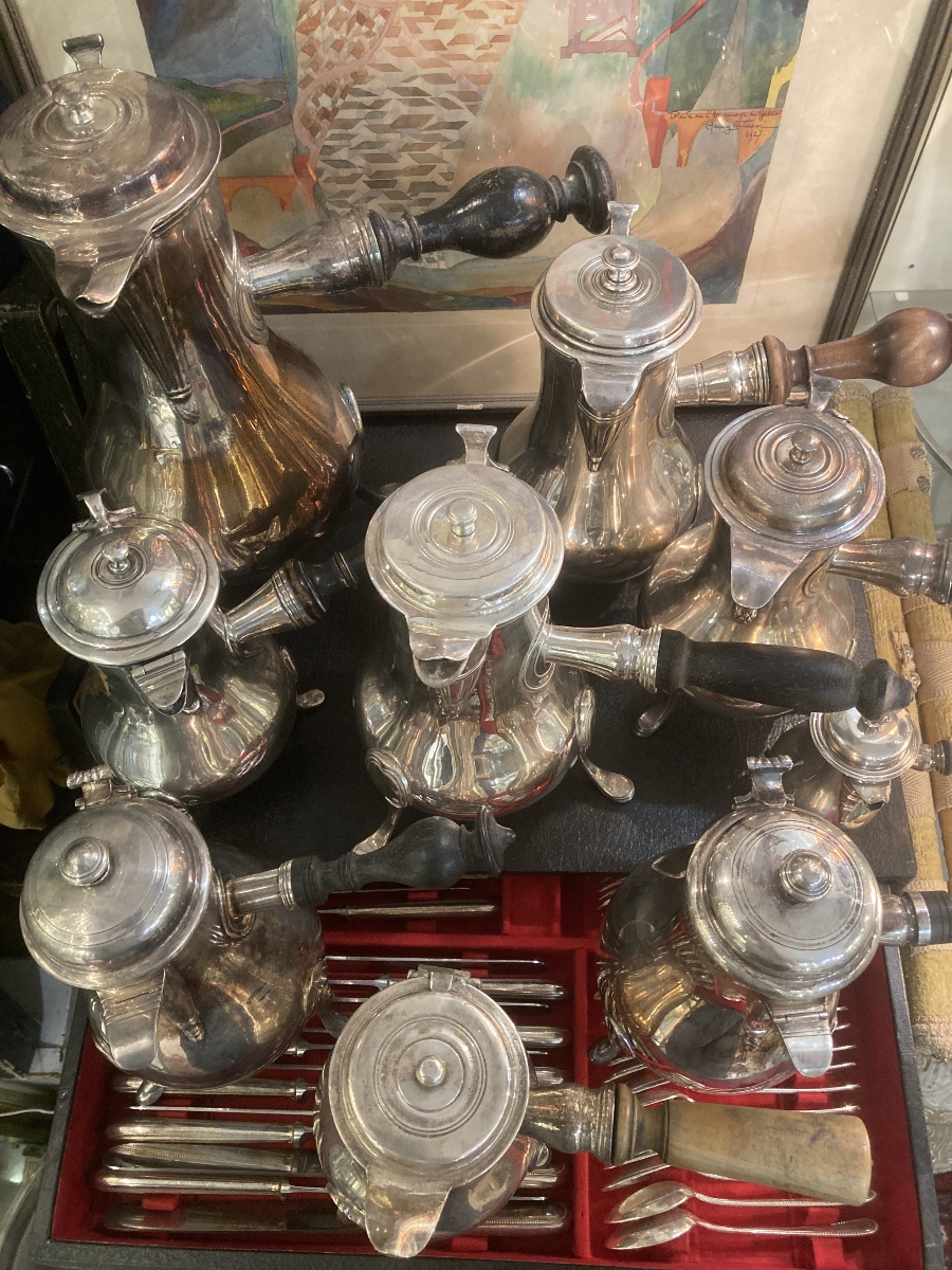 Set Of 18th- And 19th-century Tripod Coffee Pots-photo-2
