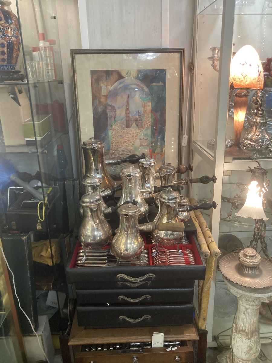 Set Of 18th- And 19th-century Tripod Coffee Pots-photo-4