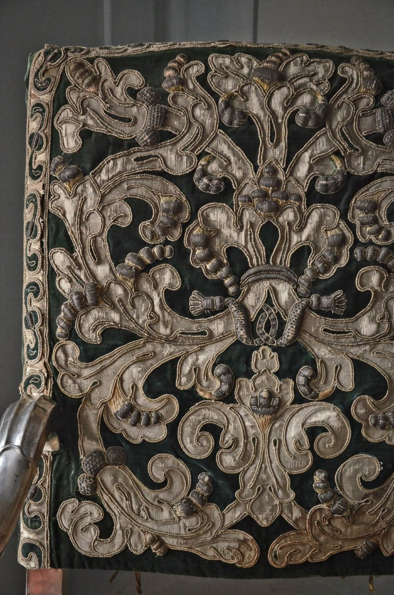 Pair Of 17th-century Embroidered Armchairs -photo-4
