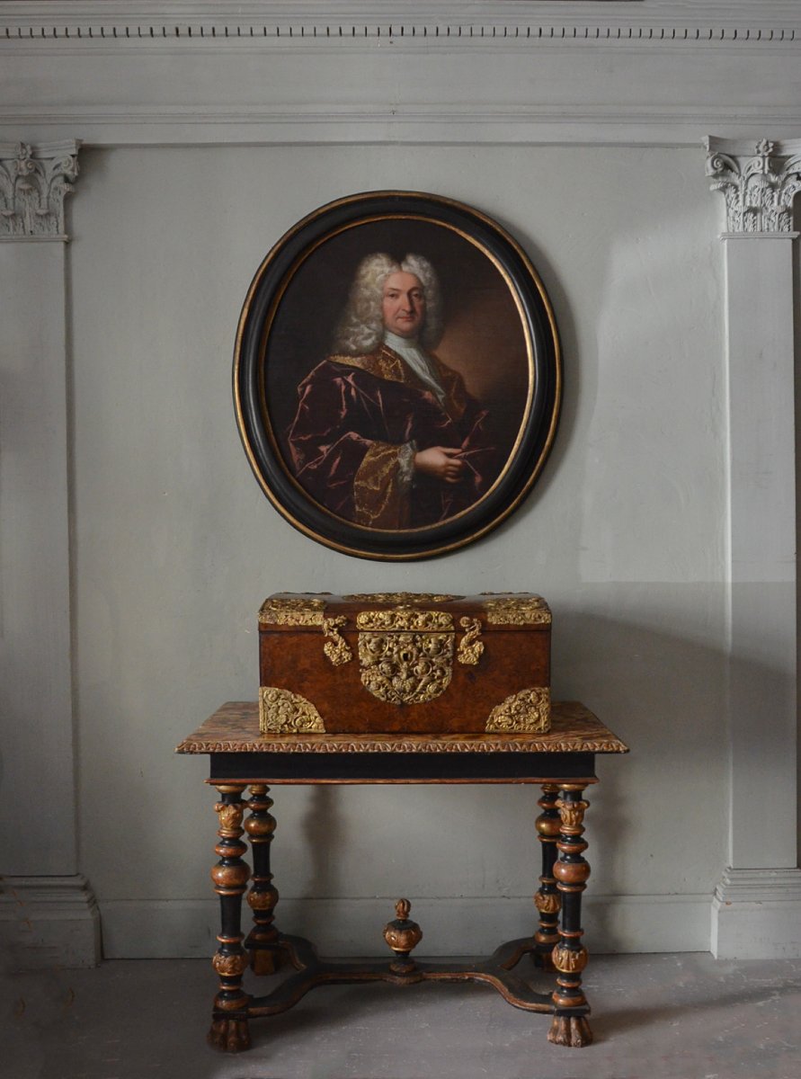 Grand portrait d'homme de qualité -photo-2