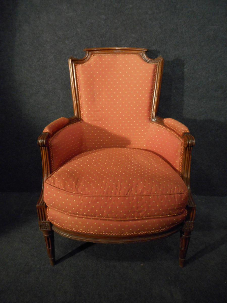 Bergère En Noyer époque Louis XVI Retapissé à l'Ancienne