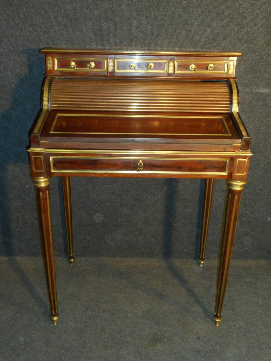 Small Office Woman With Mahogany System And Gilded Bronze Time XIX