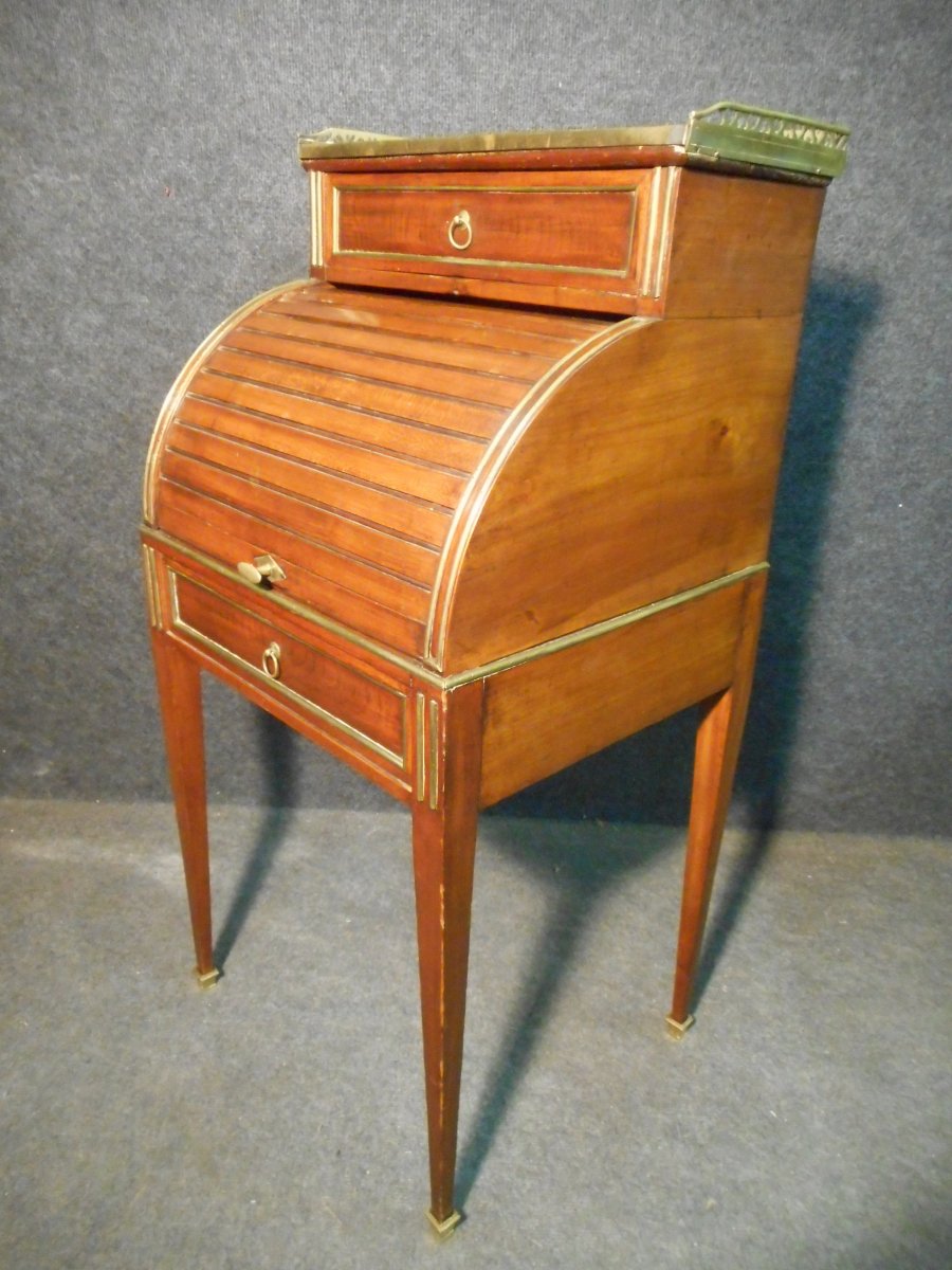 Small Child Cylinder Desk Late 18th Century In Mahogany-photo-3