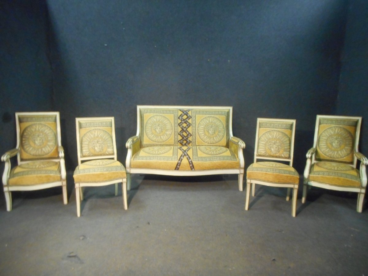 Lacquered And Gilded Living Room Set Late Nineteenth Century