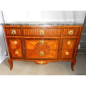 18th Century Commode In Marquetry And Gilt Bronze Stamped F.rubestuck