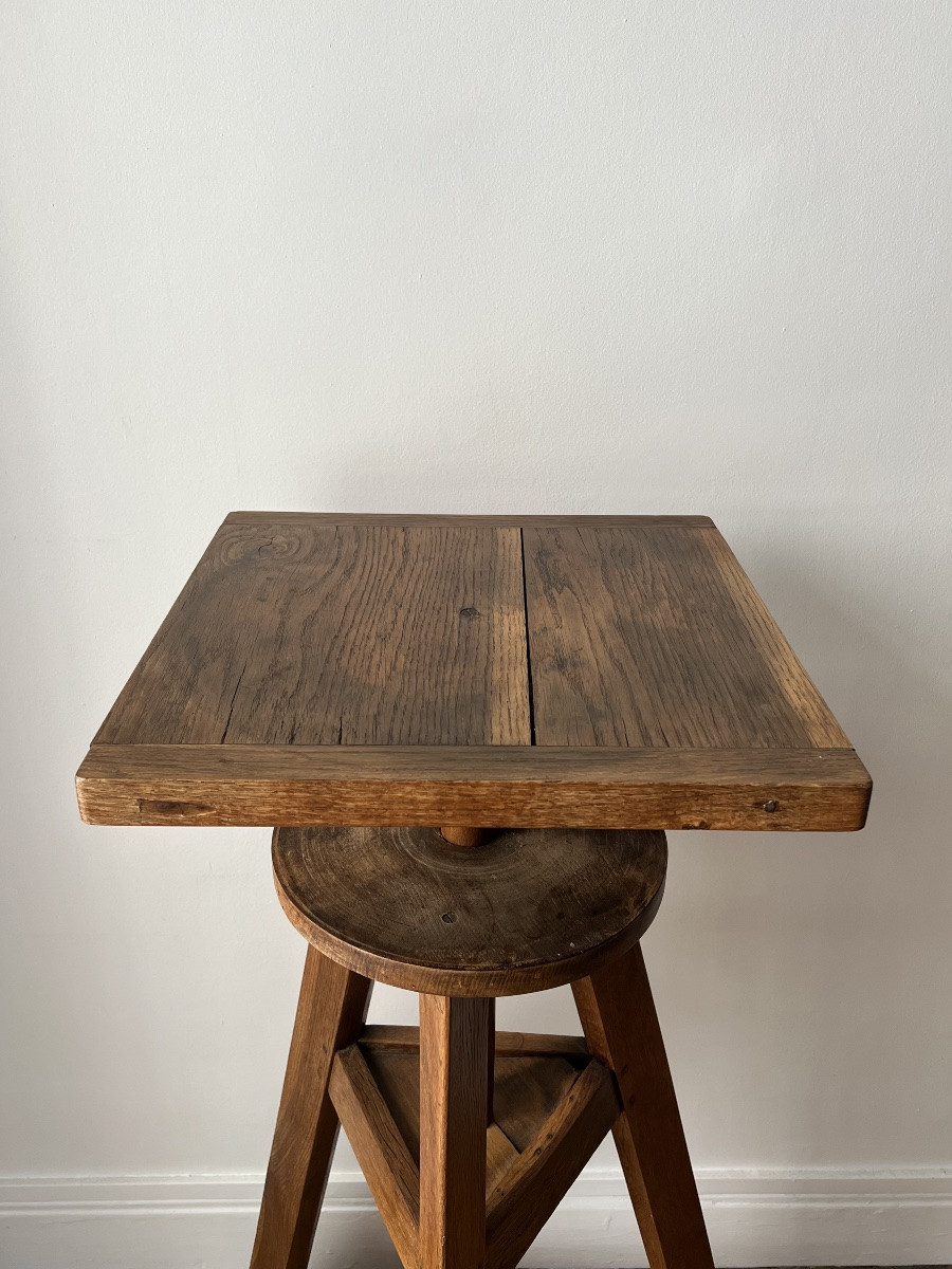 Early 20th Century Light Oak Sculptor's Studio Stand-photo-2