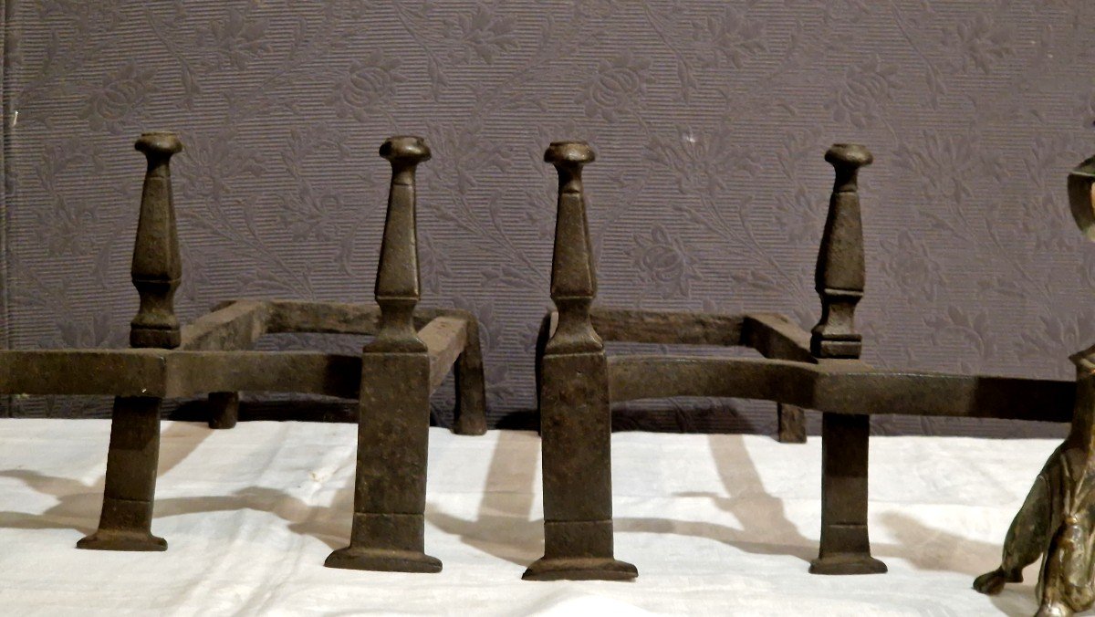Paire De Chenets Louis XIV En Laiton Et Fer XVII-photo-1