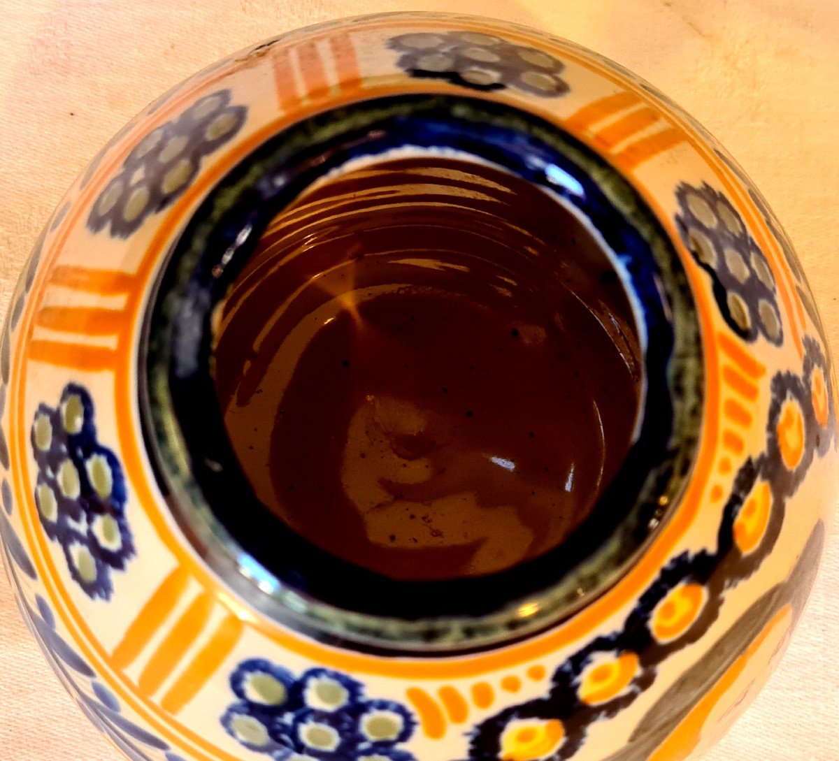 Henriot Quimper Spinning Top Vase-photo-3