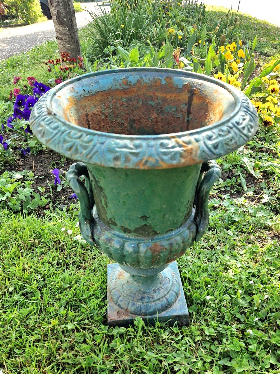20th Century Cast Iron Medici Vase-photo-3