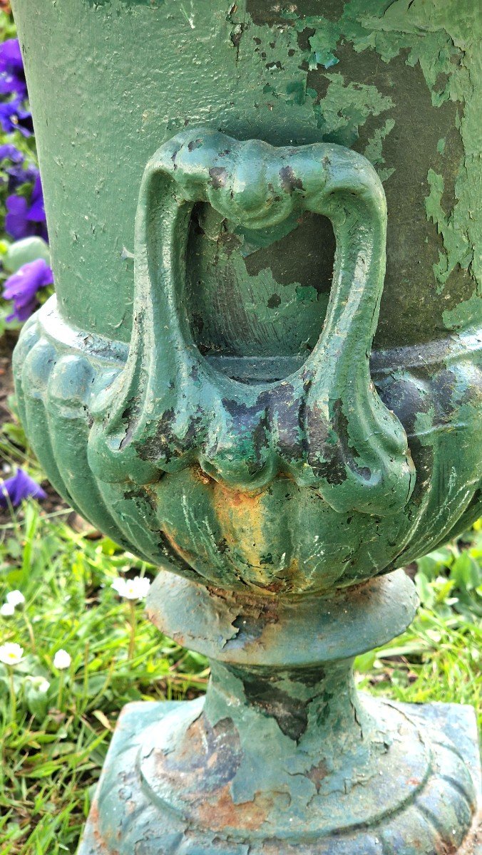 20th Century Cast Iron Medici Vase-photo-1