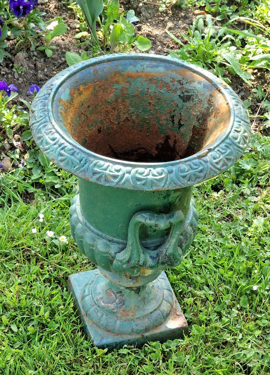 20th Century Cast Iron Medici Vase-photo-4
