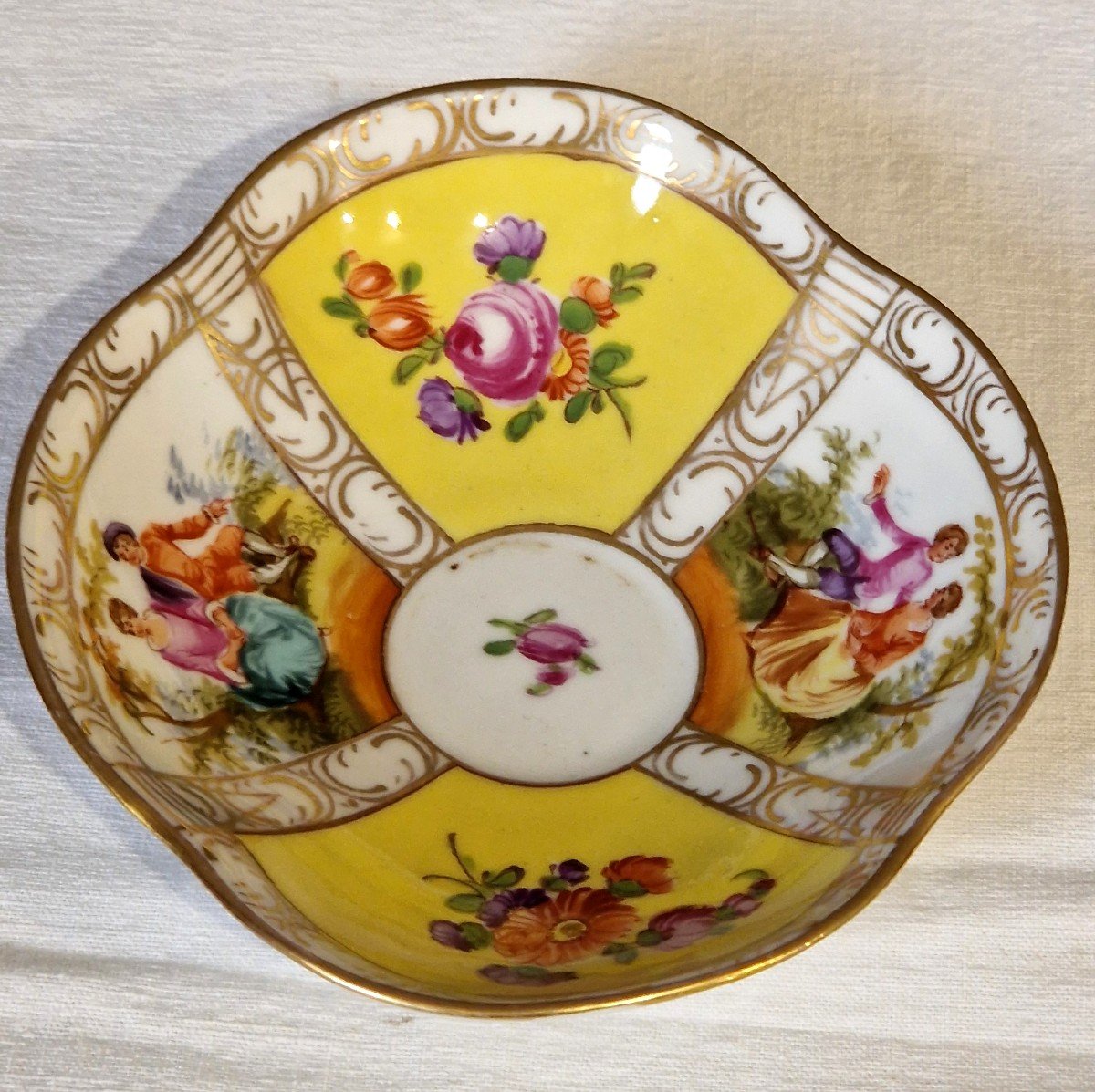 Meissen Porcelain Saucer -photo-2