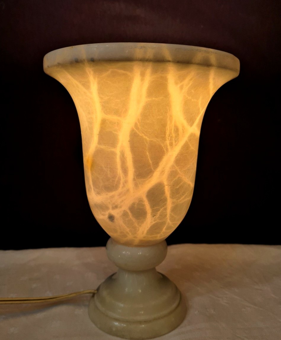 Art Deco Alabaster Tulip Lamp