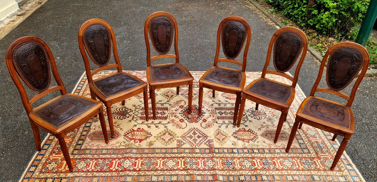Suite De 6 Chaises En Noyer Art Déco
