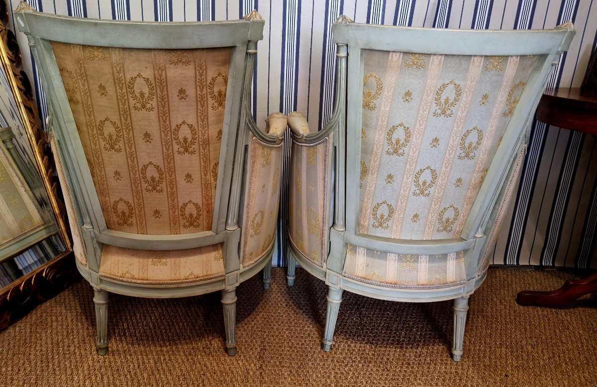 Paire de bergères de style Louis XVI-photo-6