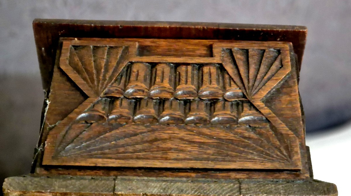 Coffret sculpté en chêne-photo-5