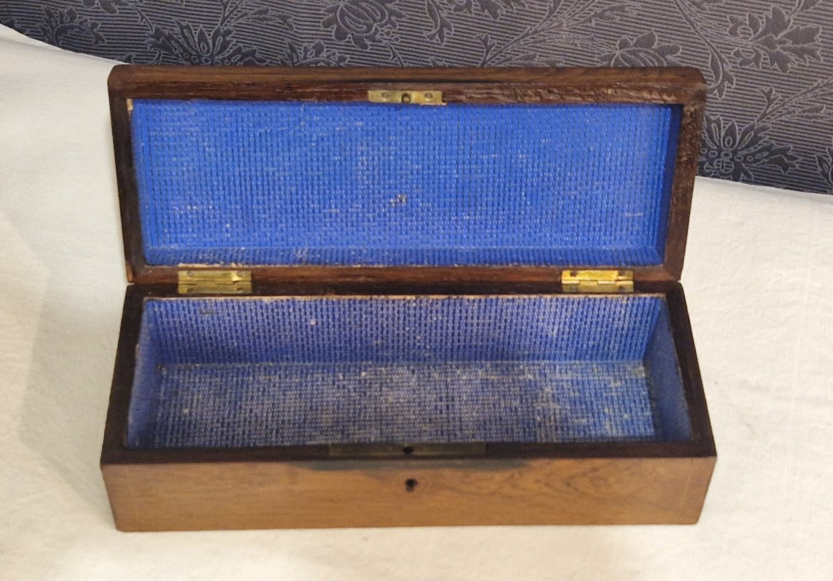 Walnut Glove Box-photo-4