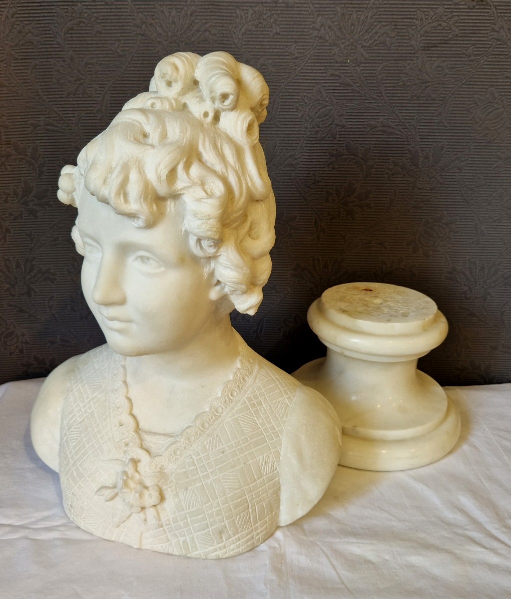 Bust Of A Woman In Alabaster And Marble-photo-6