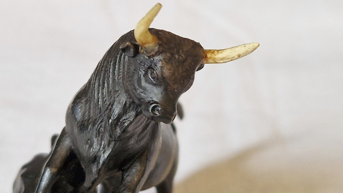 Bulls - The Rut - Vienna Bronze-photo-2