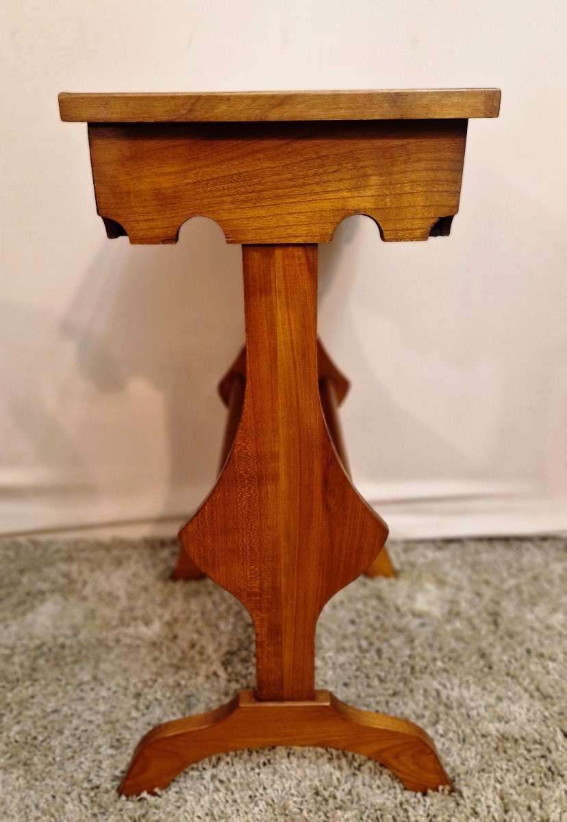 Table d'appoint en merisier XXe-photo-4