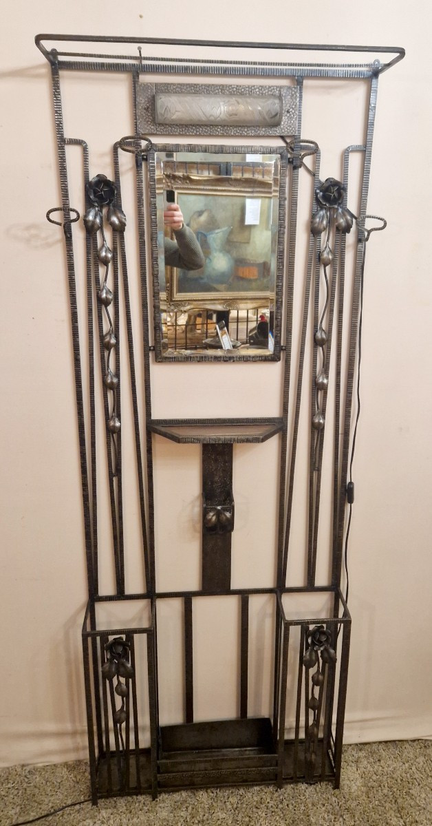 Hammered Wrought Iron Locker - Art Deco - Schneider Glassworks-photo-2