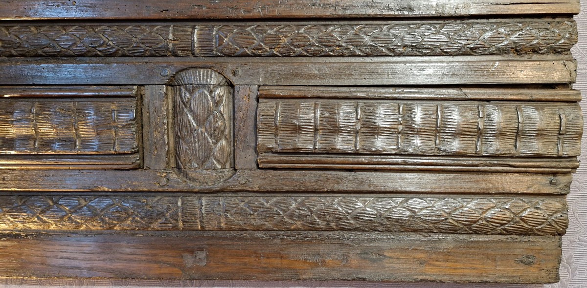 18th-century Woodwork - Pediment - Interior Ornamentation-photo-2