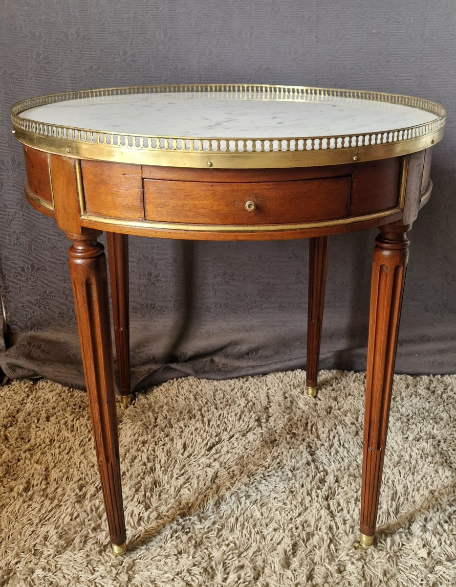 Early 19th Century Mahogany Bouillotte Table
