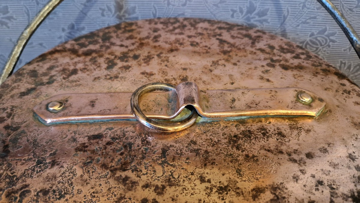 Large 18th-century Copper Cauldron-photo-2