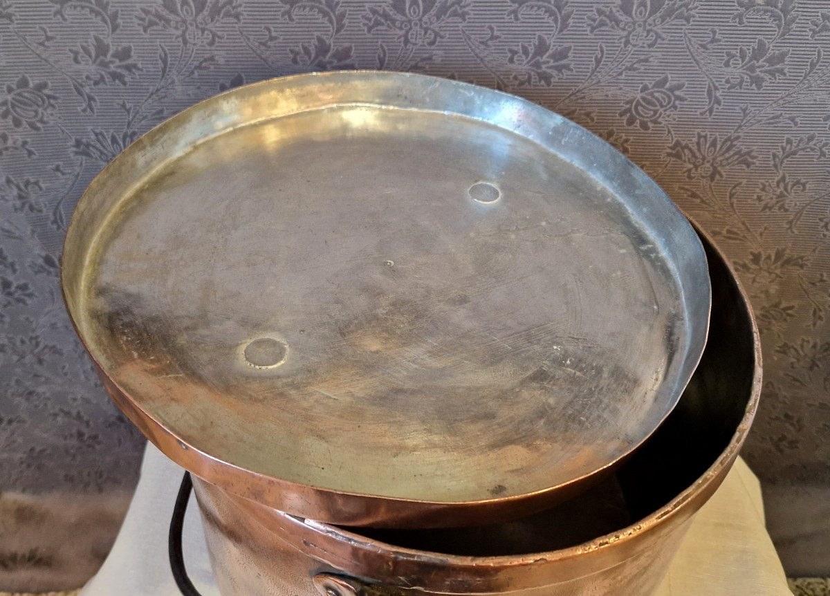 Large 18th-century Copper Cauldron-photo-4