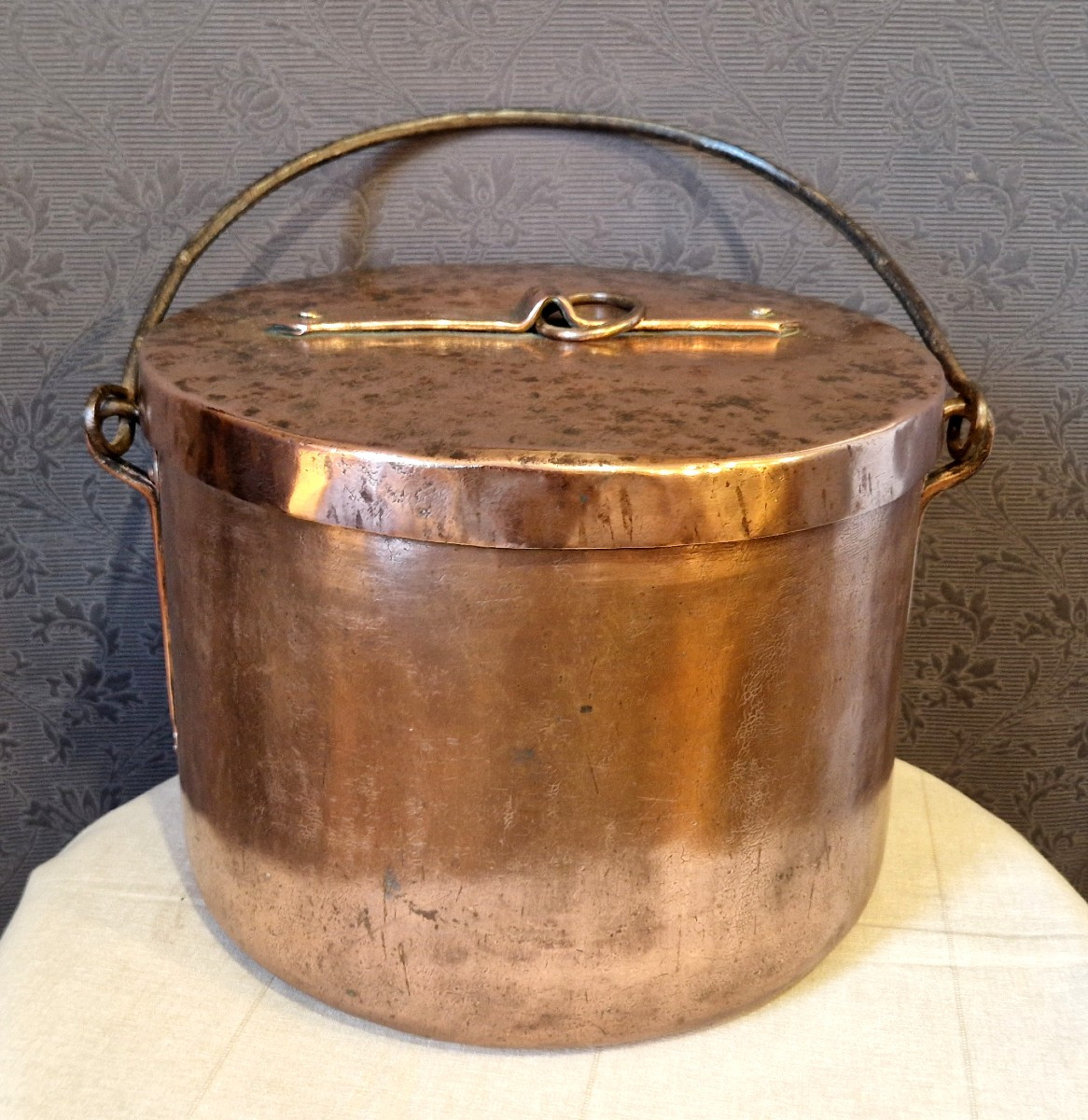 Large 18th-century Copper Cauldron