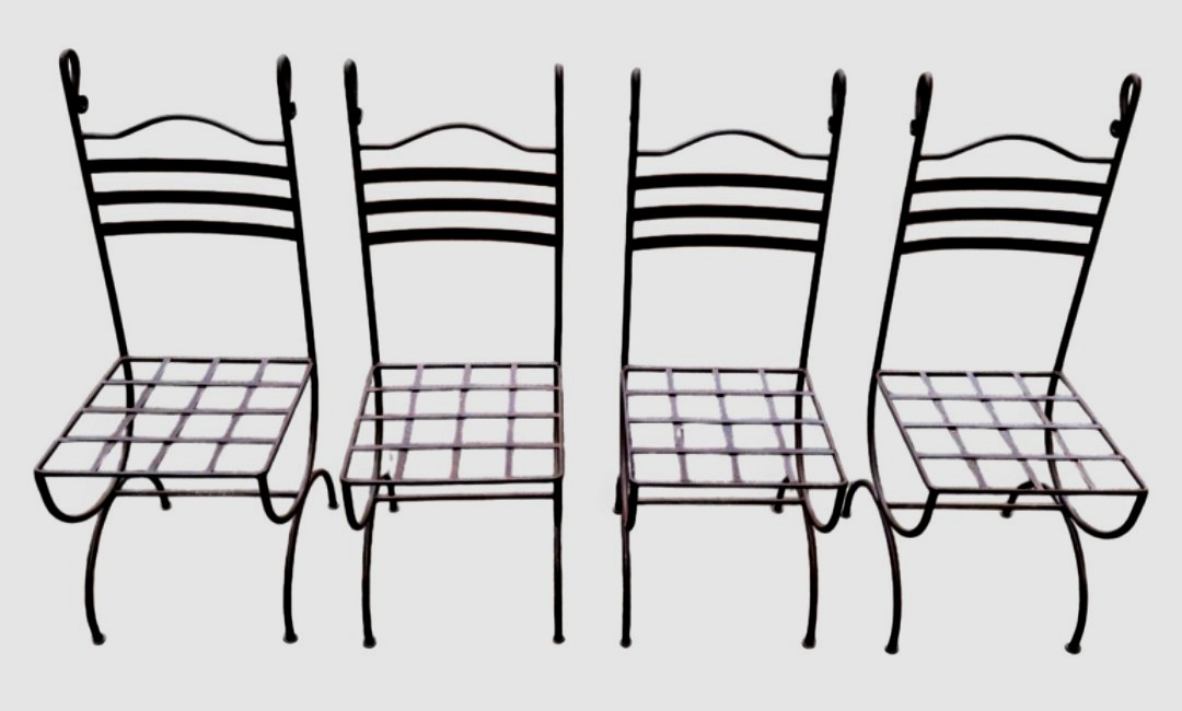 Ensemble de 4 chaises de jardin en fer XXe