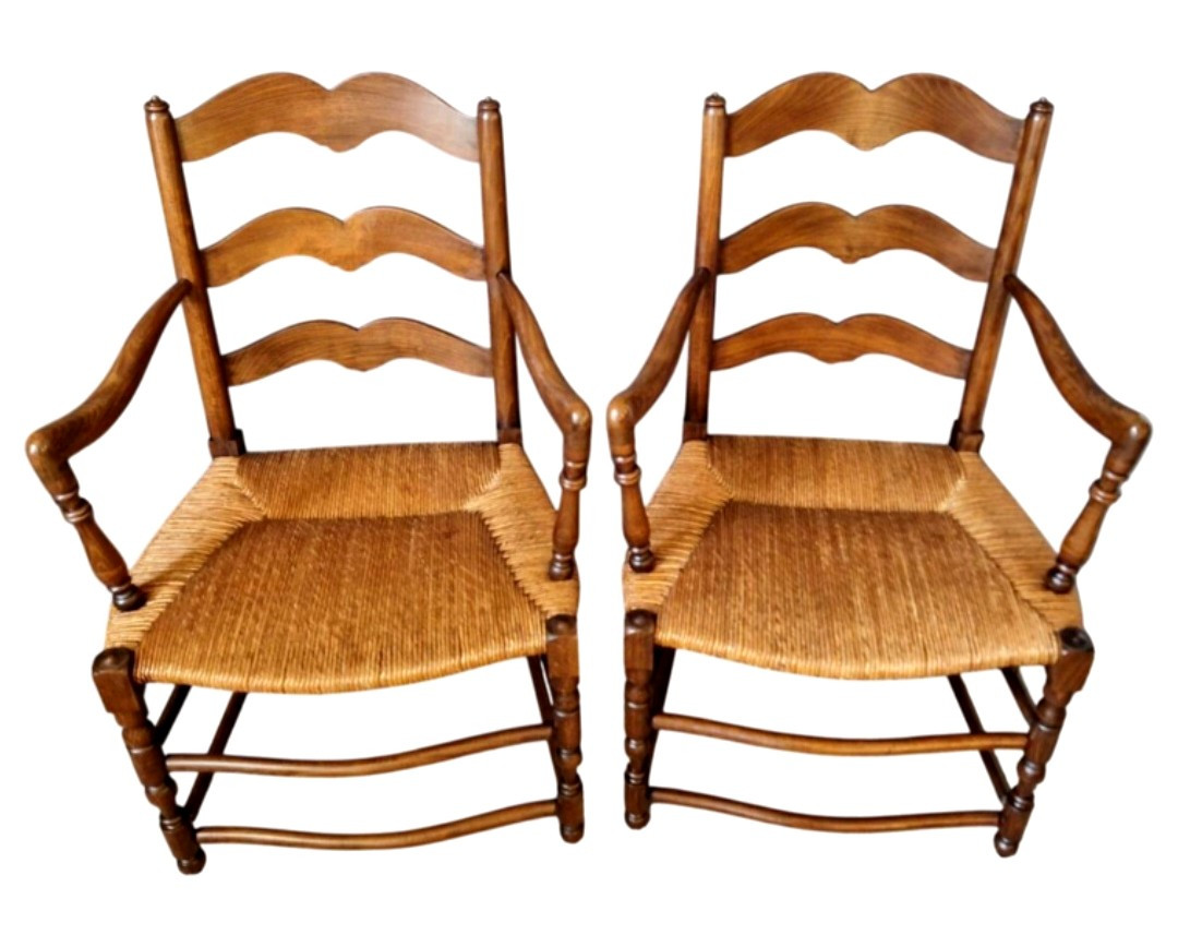 Paire de fauteuil de style provencale