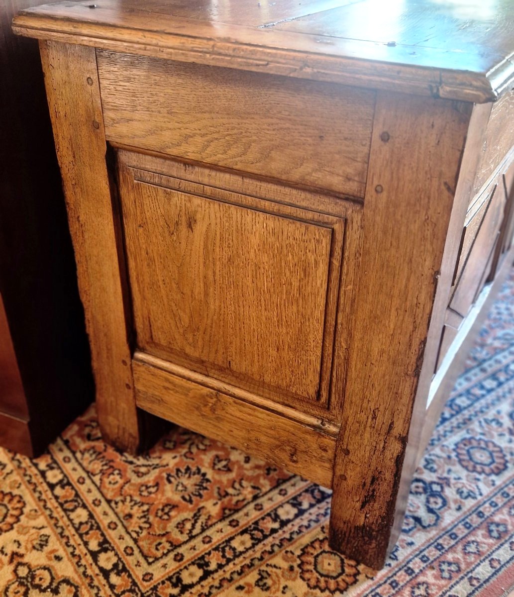 19th Century Oak Chest-photo-4