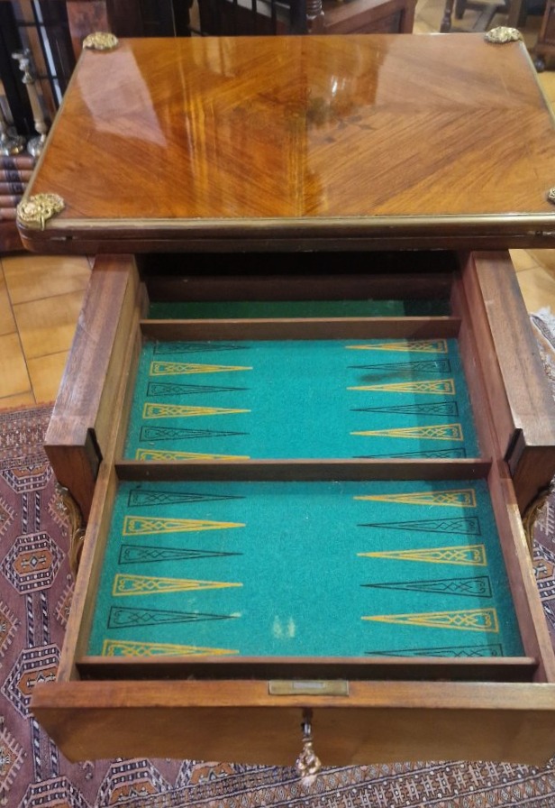 Table à jeux en  marqueterie de style Louis XV-photo-1