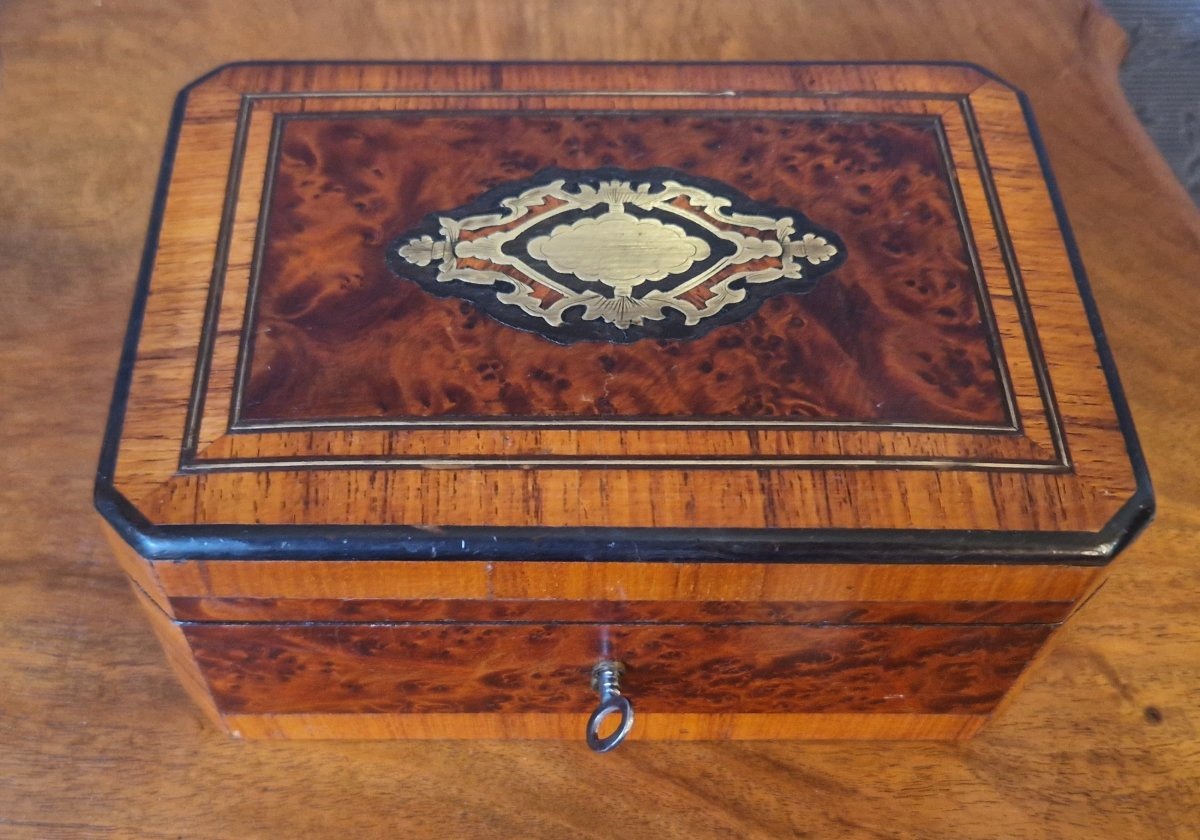 Boite en marqueterie