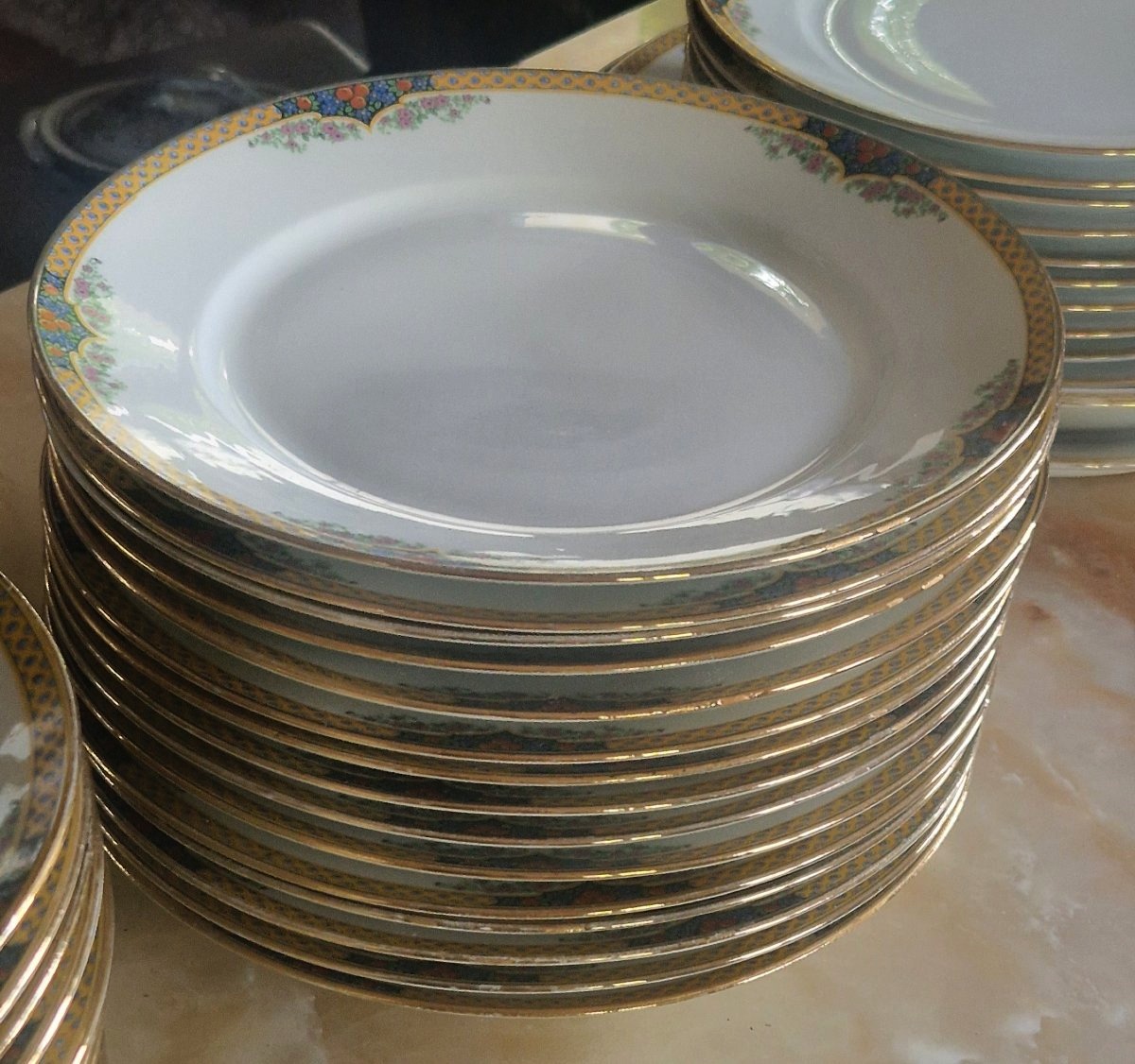  Service de Table en Porcelaine de LIMOGES – F. LEGRAND – Circa 1920-photo-3