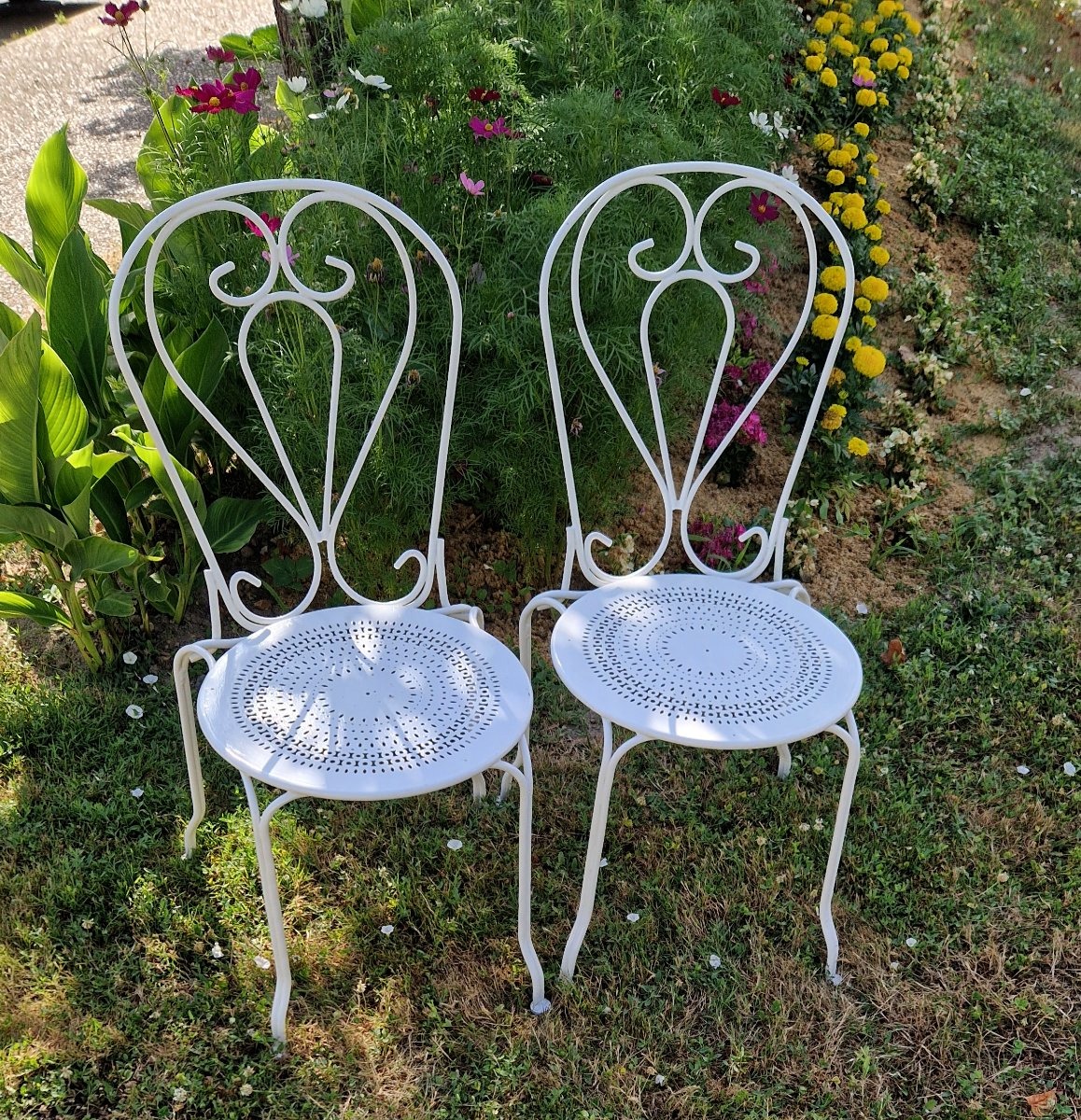 Pair Of Wrought-iron Garden Chairs -photo-3