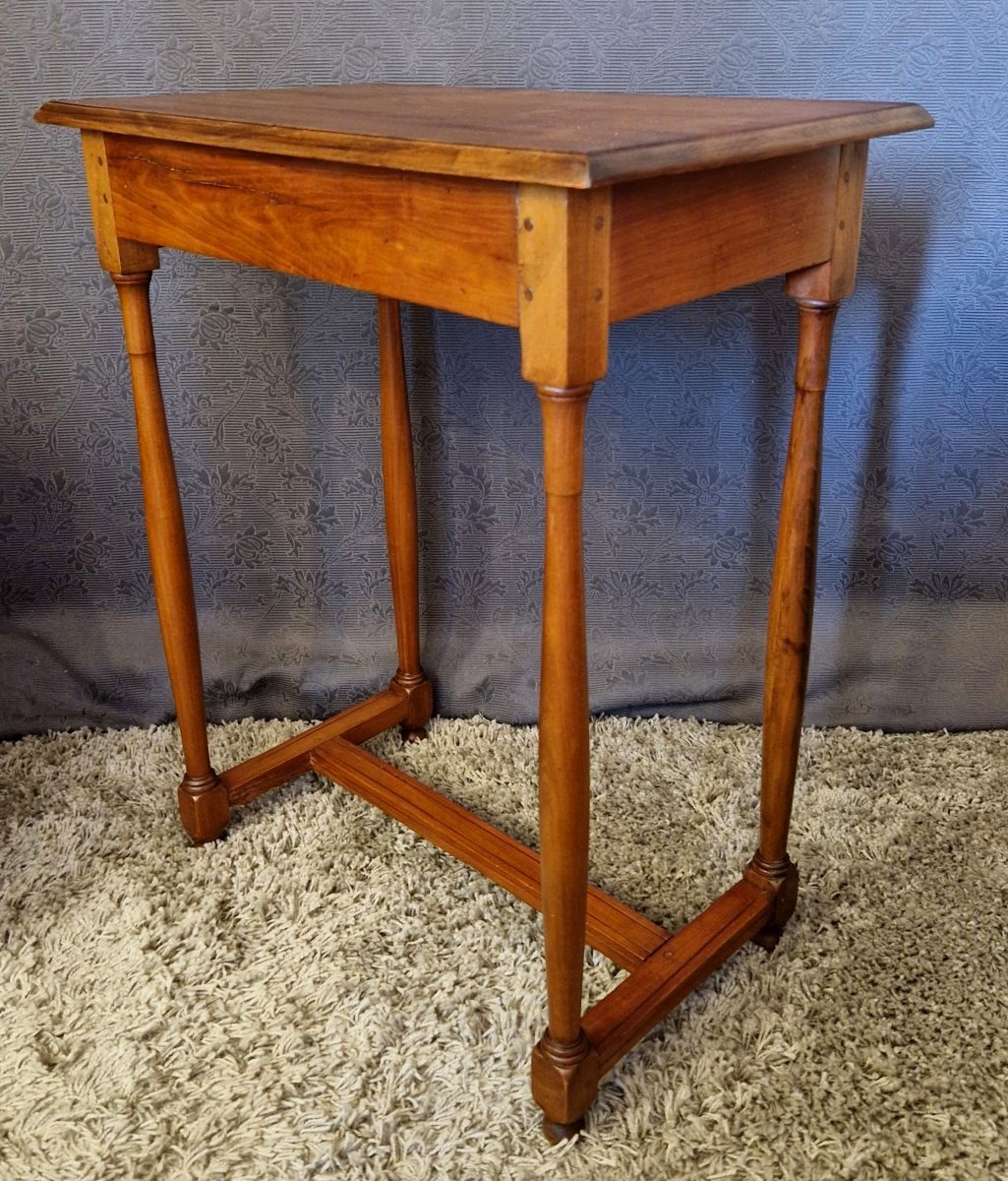 Table d'appoint en merisier XXe-photo-3