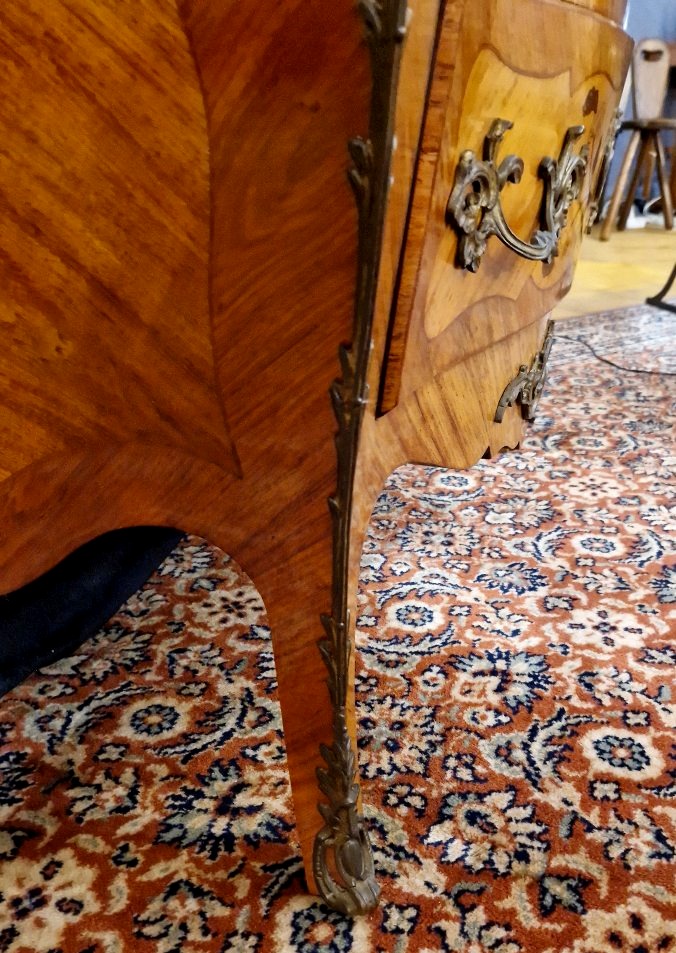 Commode Galbée en Marqueterie – Estampillée R. BACCHIN XXe -photo-5