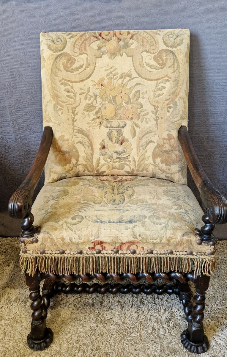 Fauteuil de style Louis XIII