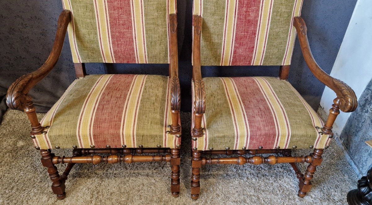 Paire de fauteuils Louis XIV-photo-1