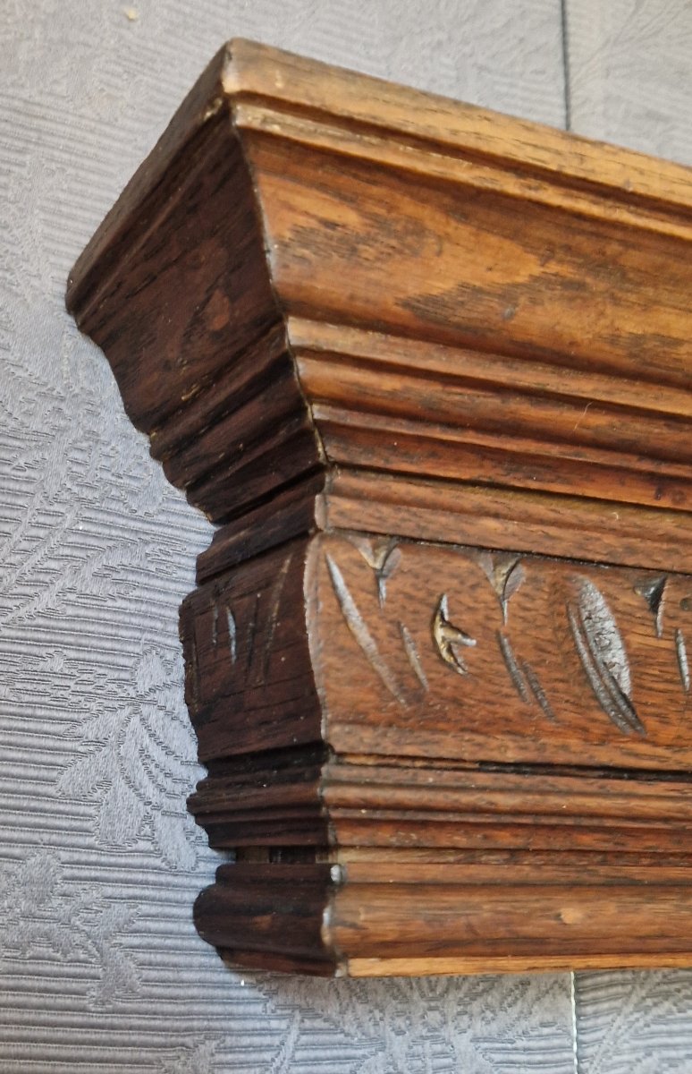 19th-century Pediment Woodwork And Ornamentation-photo-2