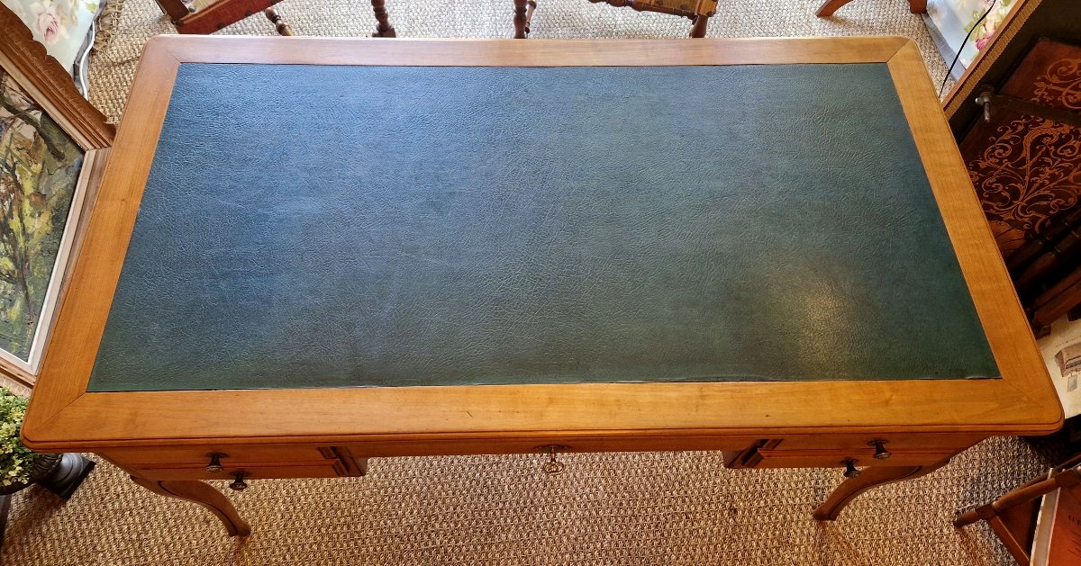 Bureau en merisier de style Louis XV-photo-1