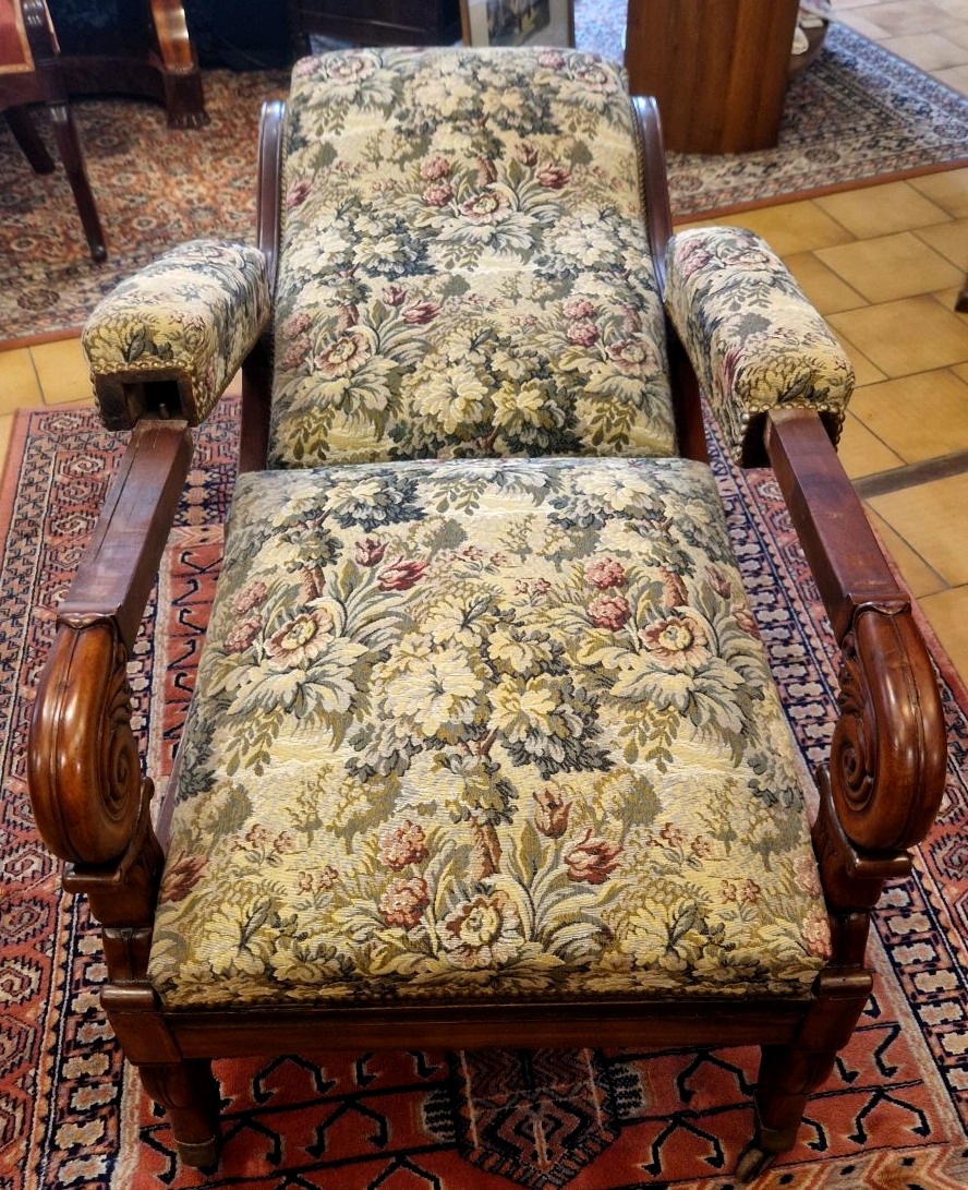 Voltaire Armchair With Mahogany Racks-photo-5